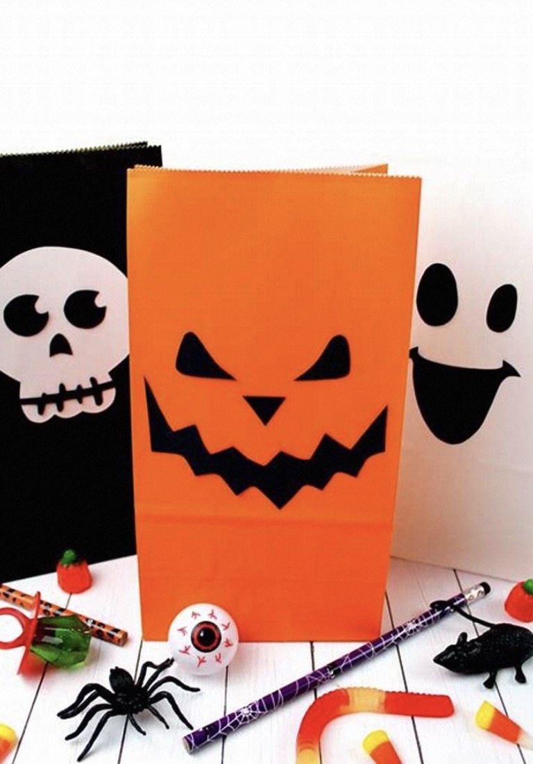 halloween treats for kids goody bags