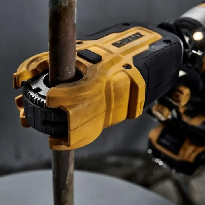 electric pipe cutter